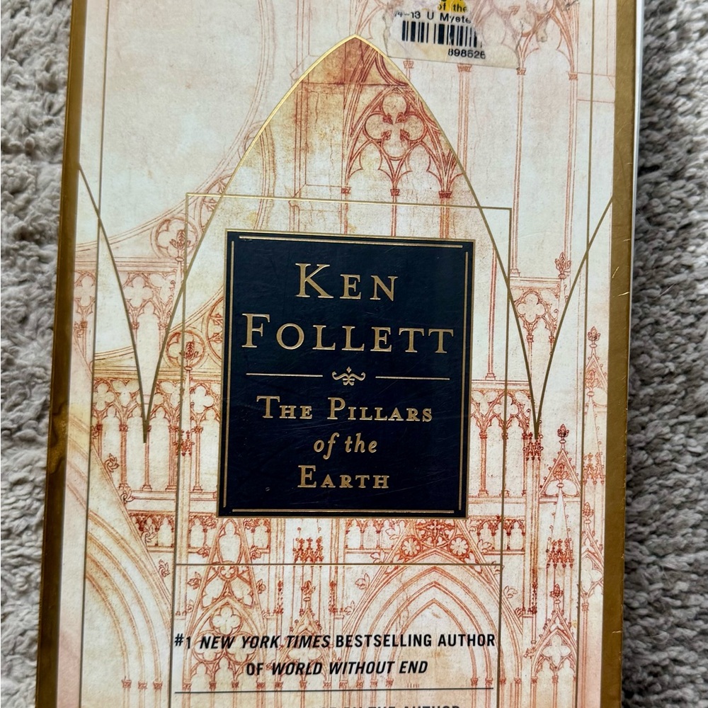 Ken Follett 'The Pillars of the Earth' Book